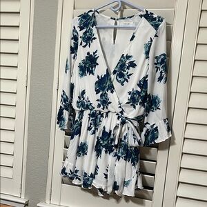 Peach Love California White and Blue Floral Mini Dress